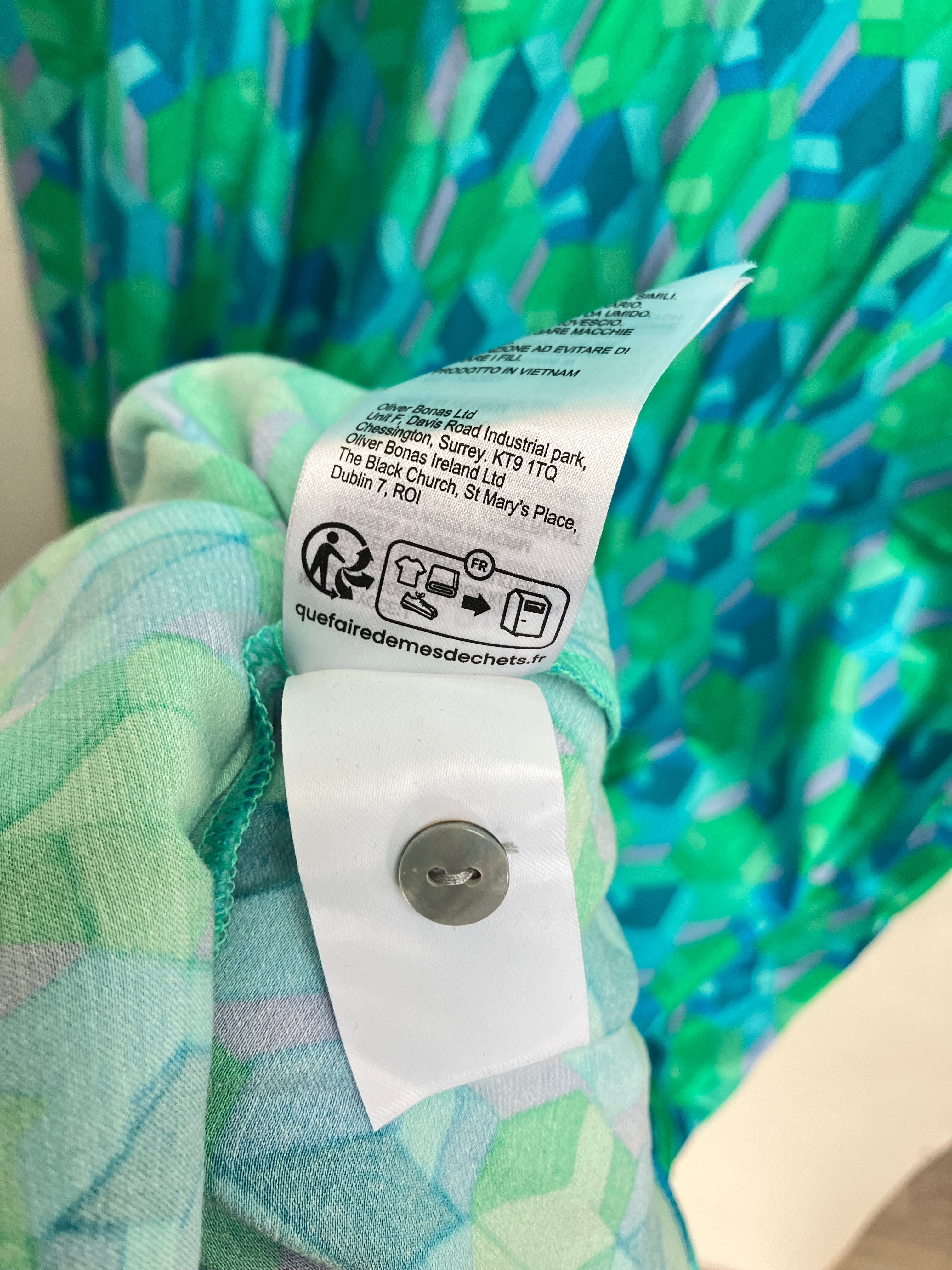 BNWT Oliver Bonas Women’s Midi Dress Size UK 18 Green Blue Geo Satin Fantasise Party